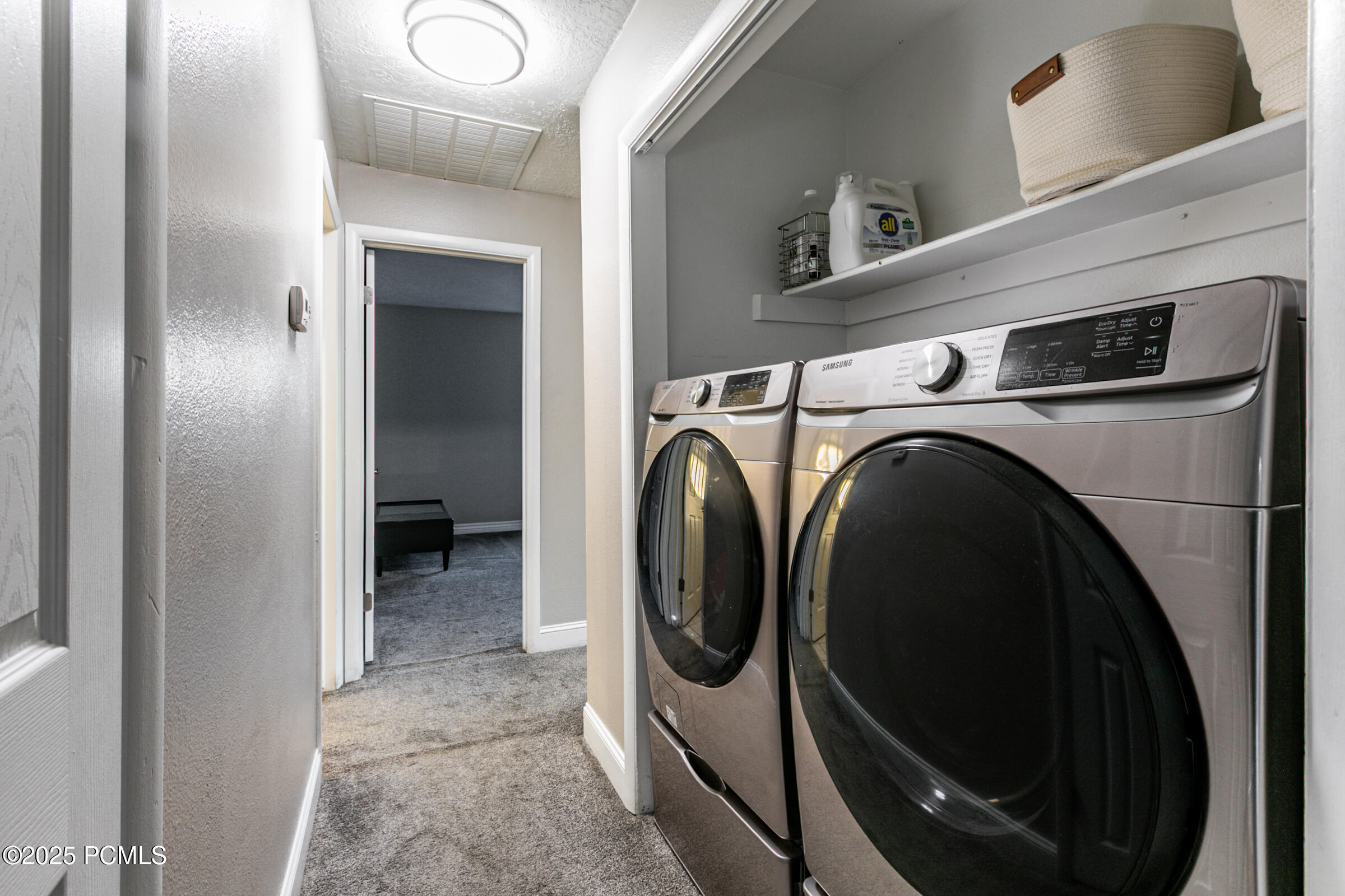 5235 S Glendon Street Y4