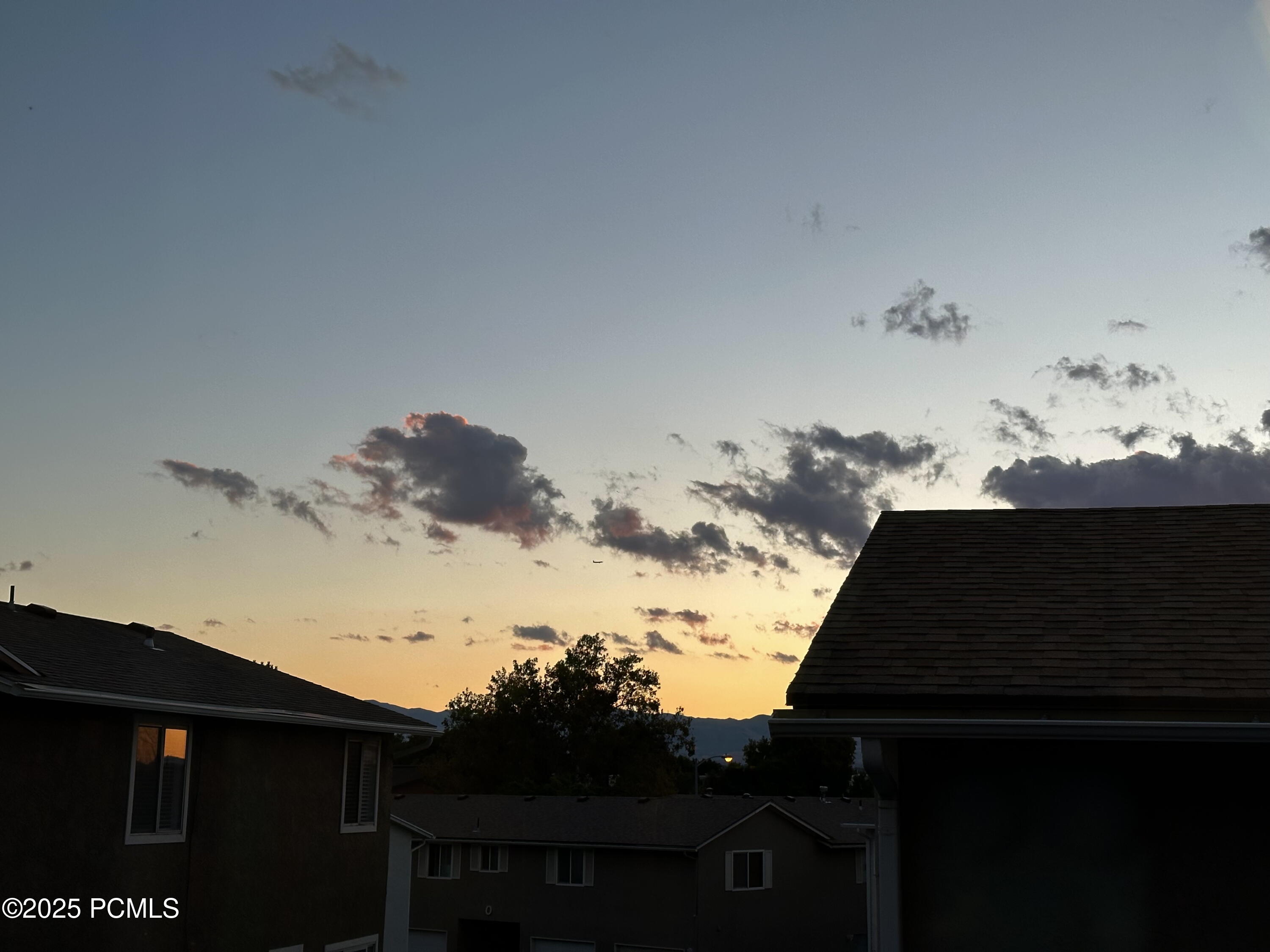 5235 S Glendon Street Y4