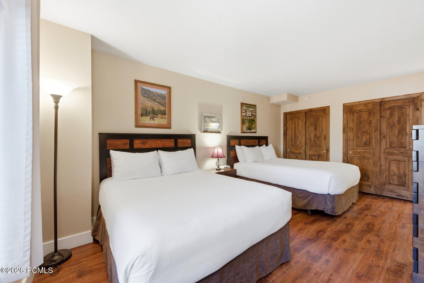 950 Park Avenue 111
