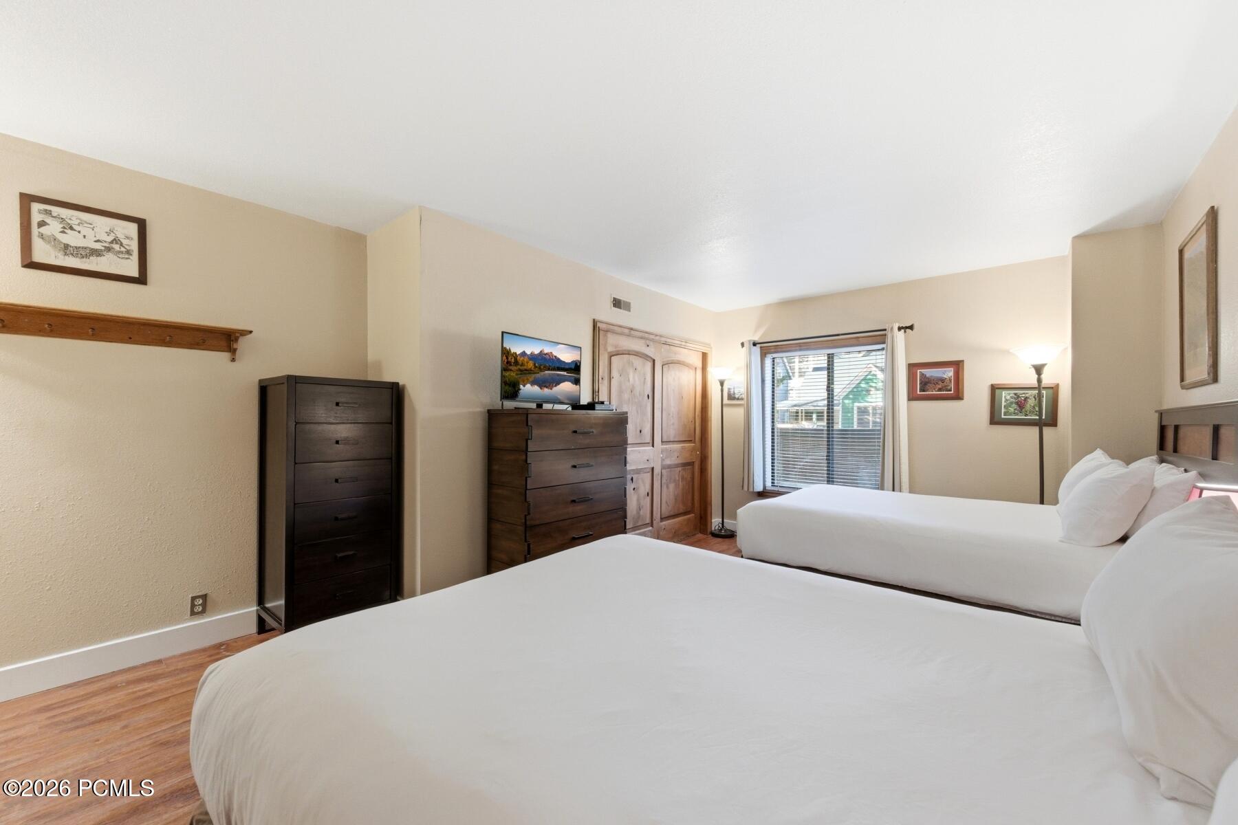 950 Park Avenue 111