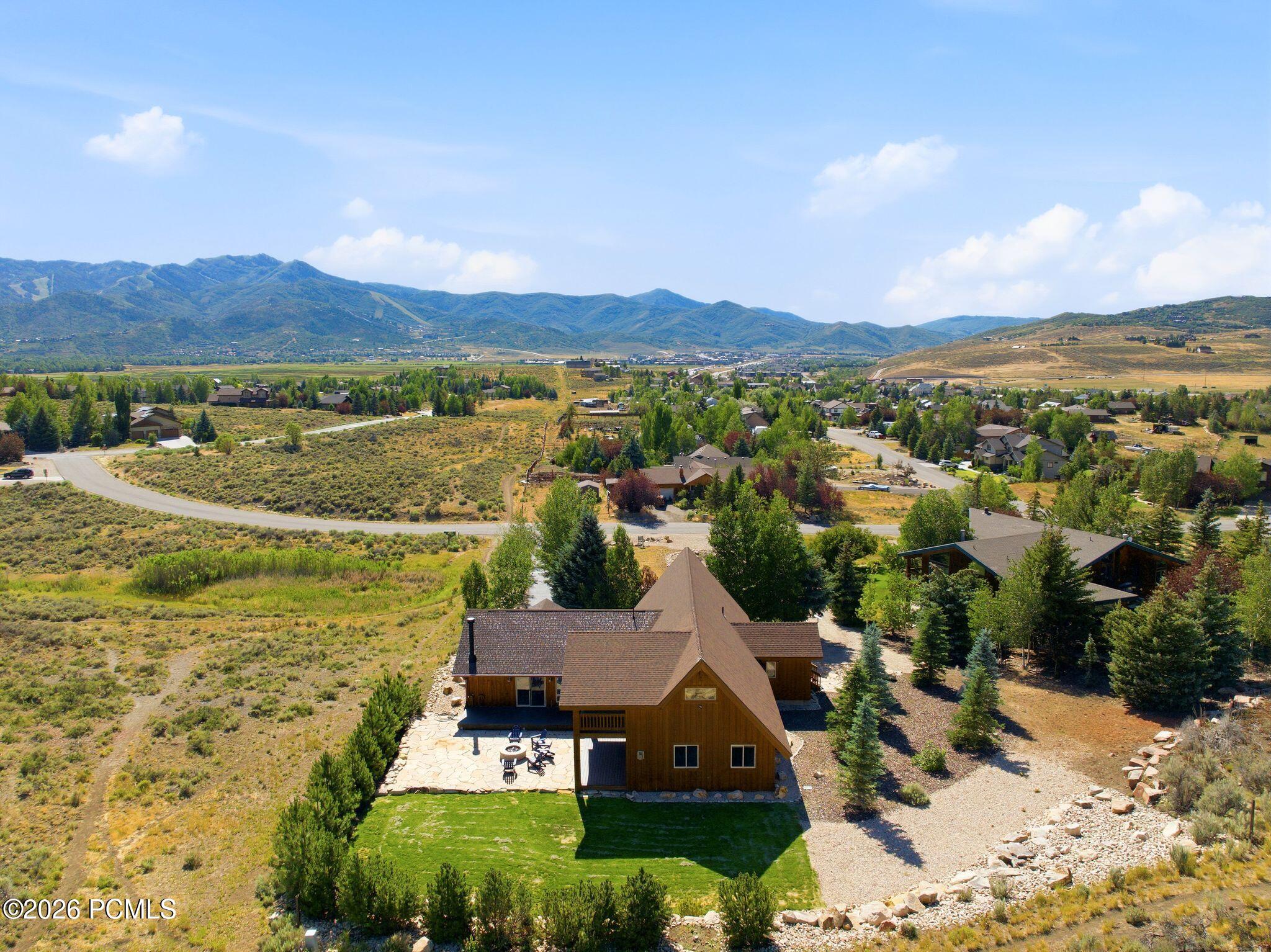 6120 Snowview Drive