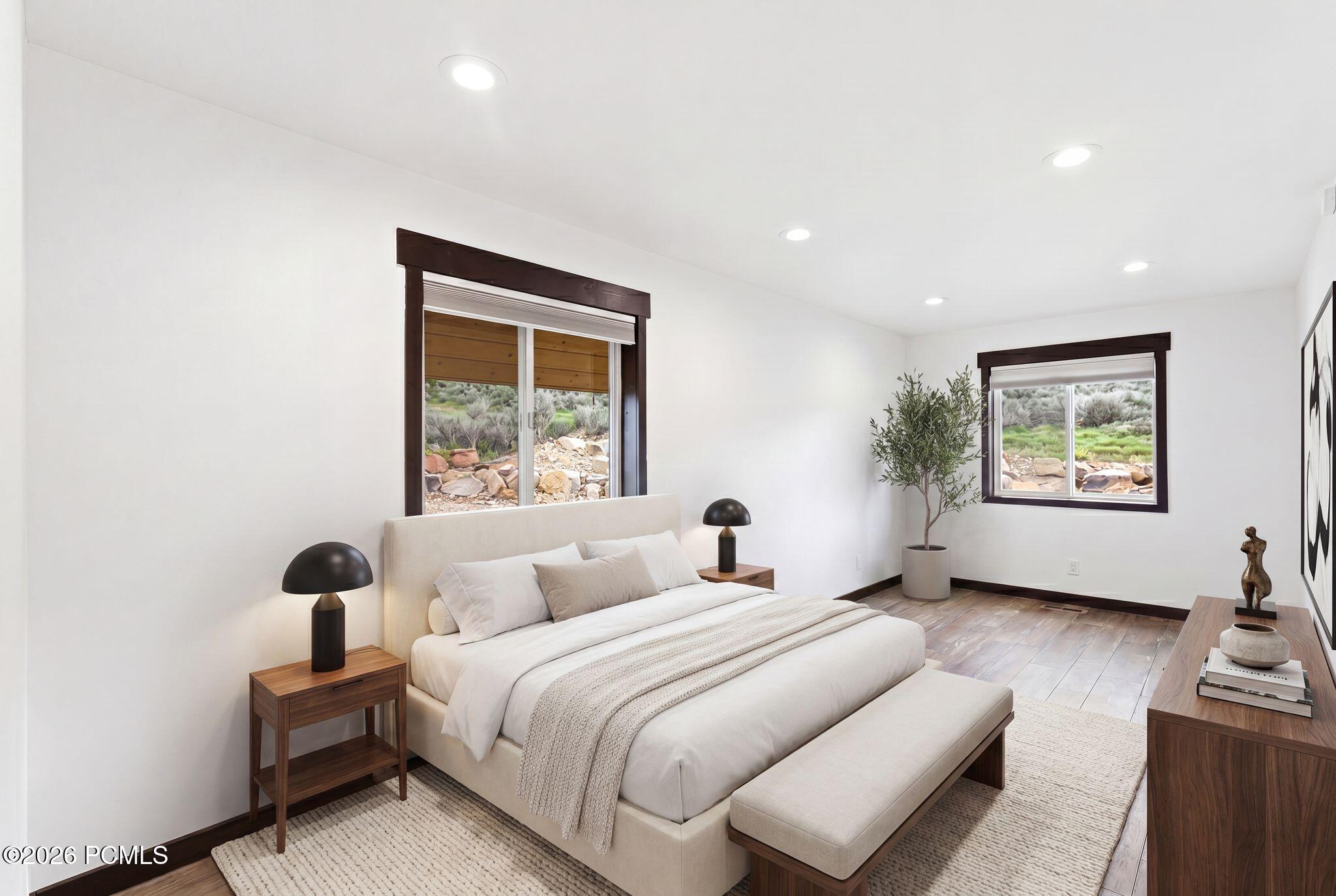 6120 Snowview Drive