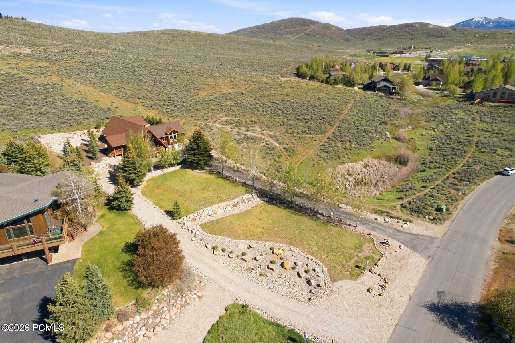 6120 Snowview Drive