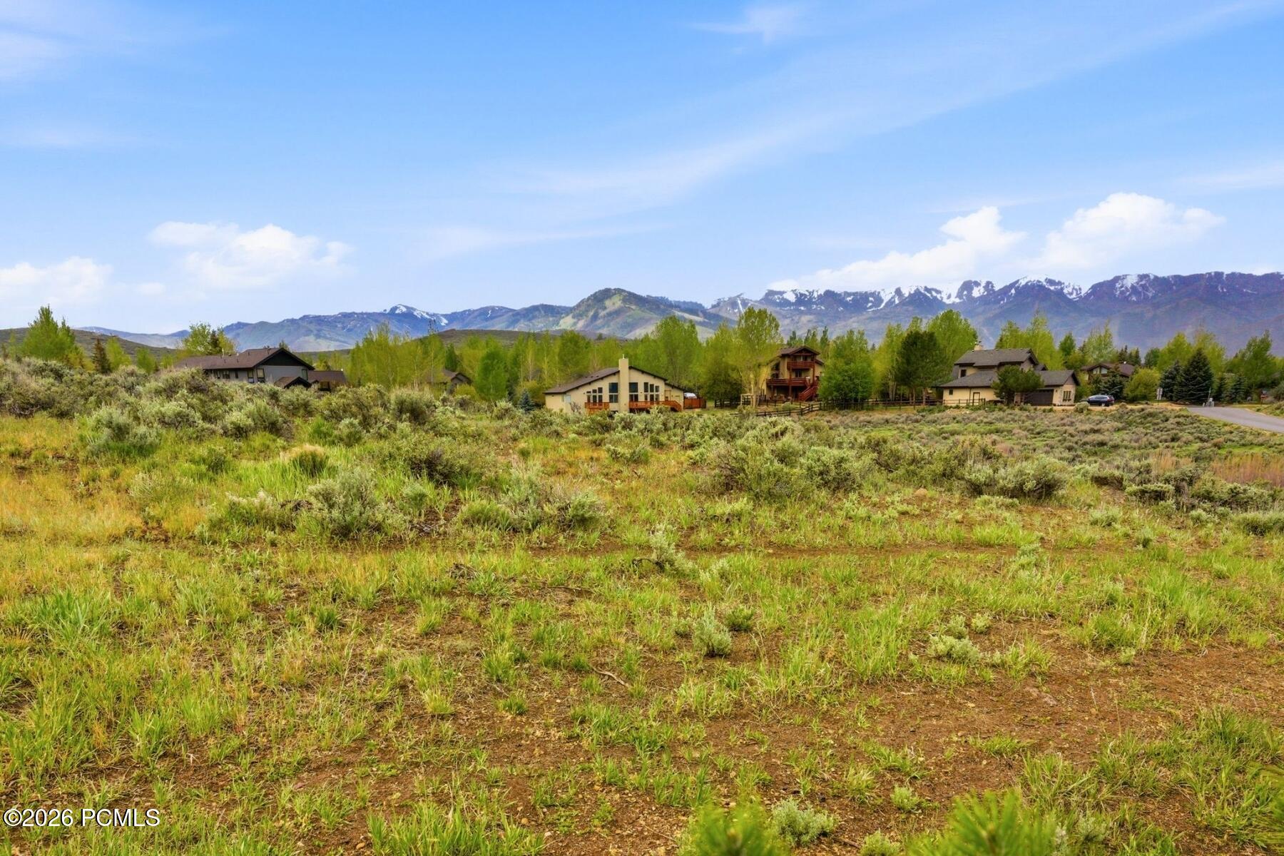 6120 Snowview Drive