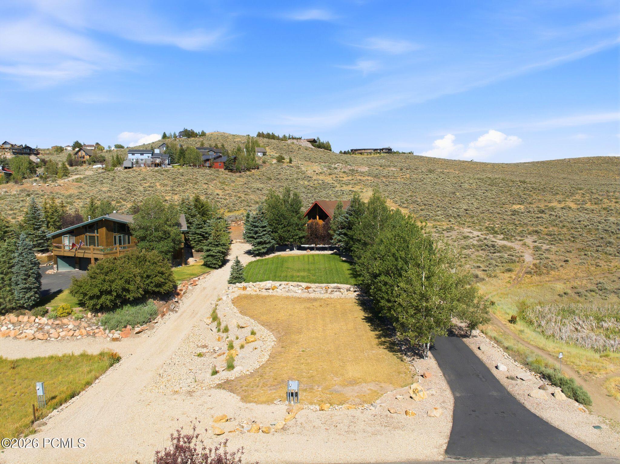 6120 Snowview Drive