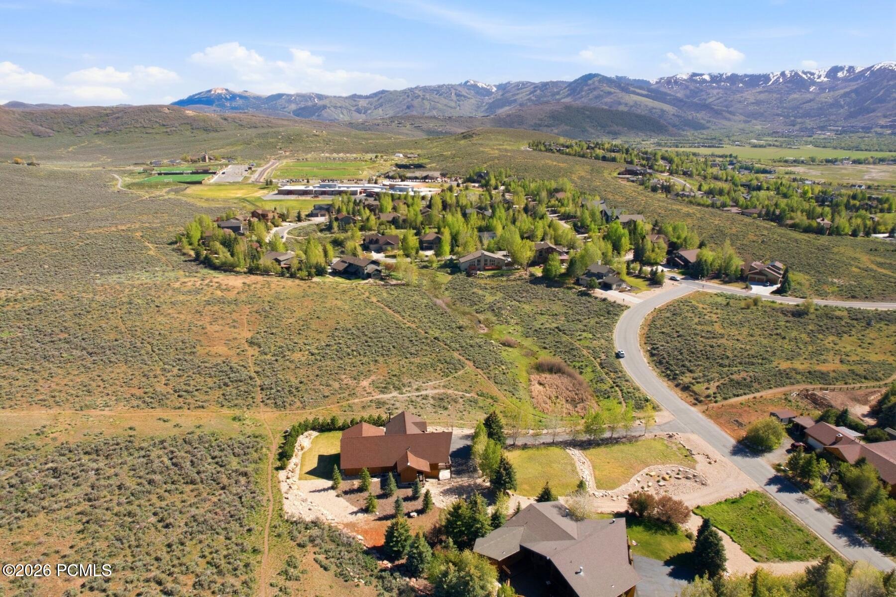 6120 Snowview Drive