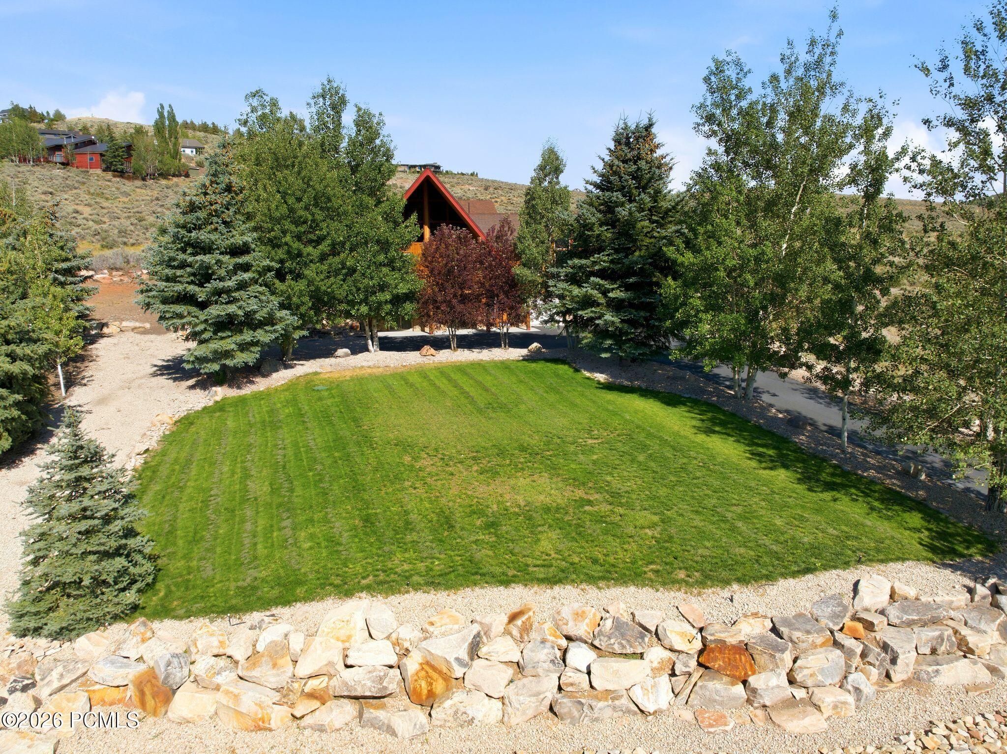 6120 Snowview Drive