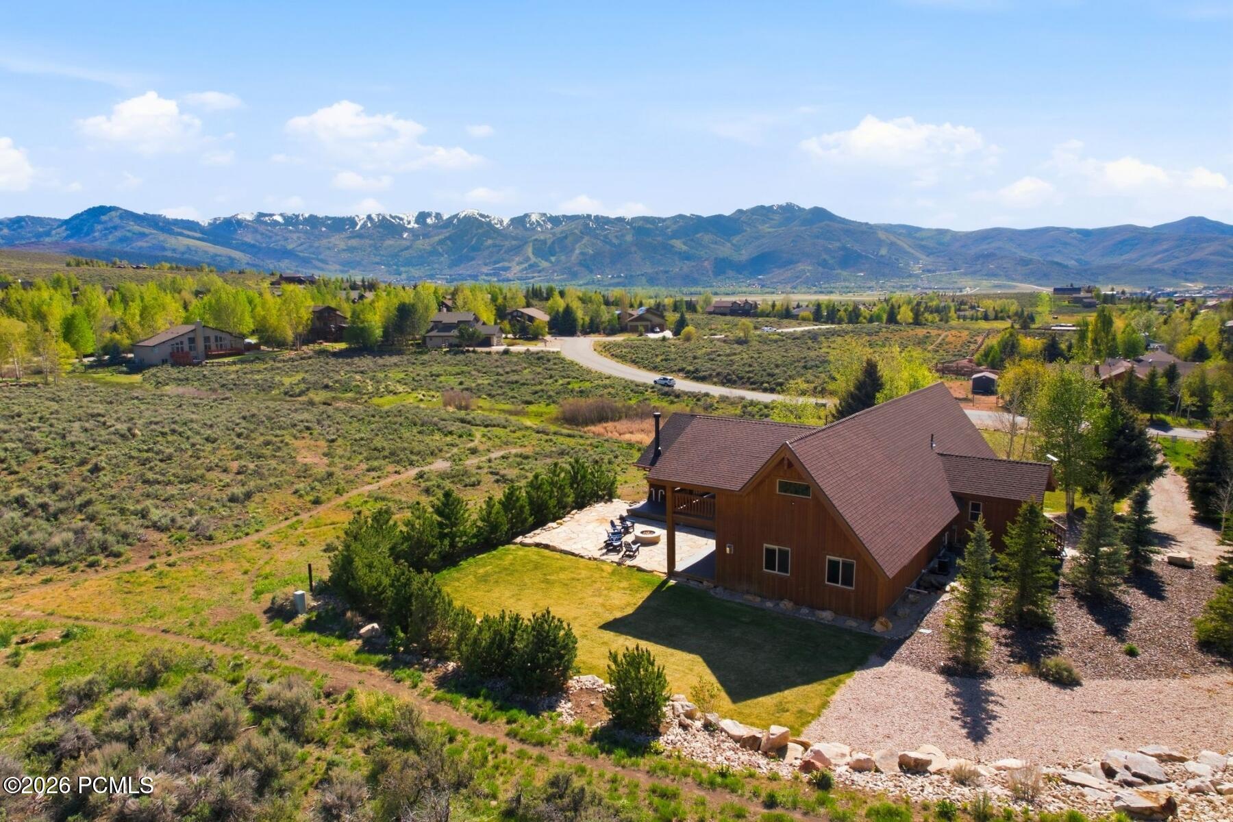 6120 Snowview Drive