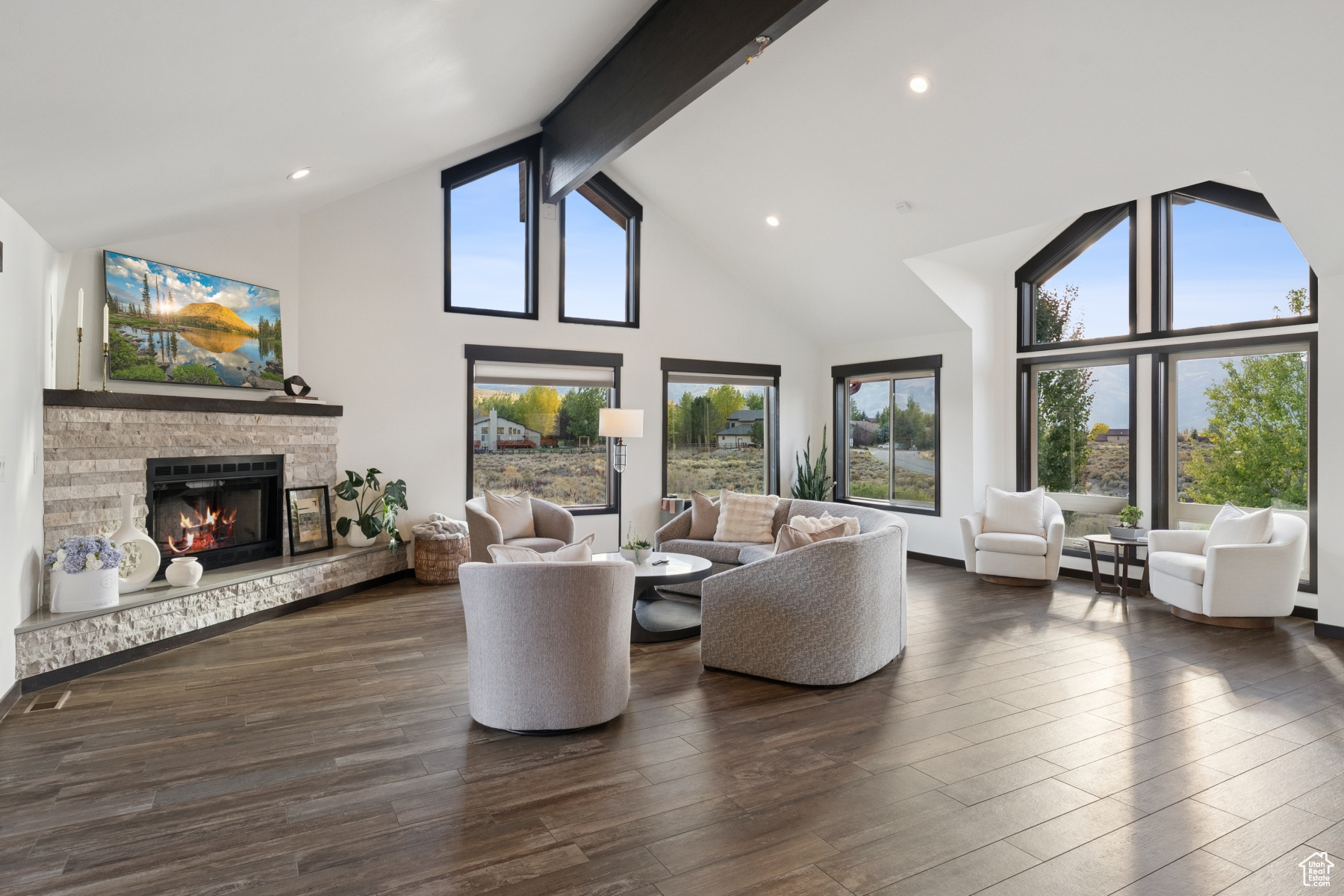 6120 SNOW VIEW DR