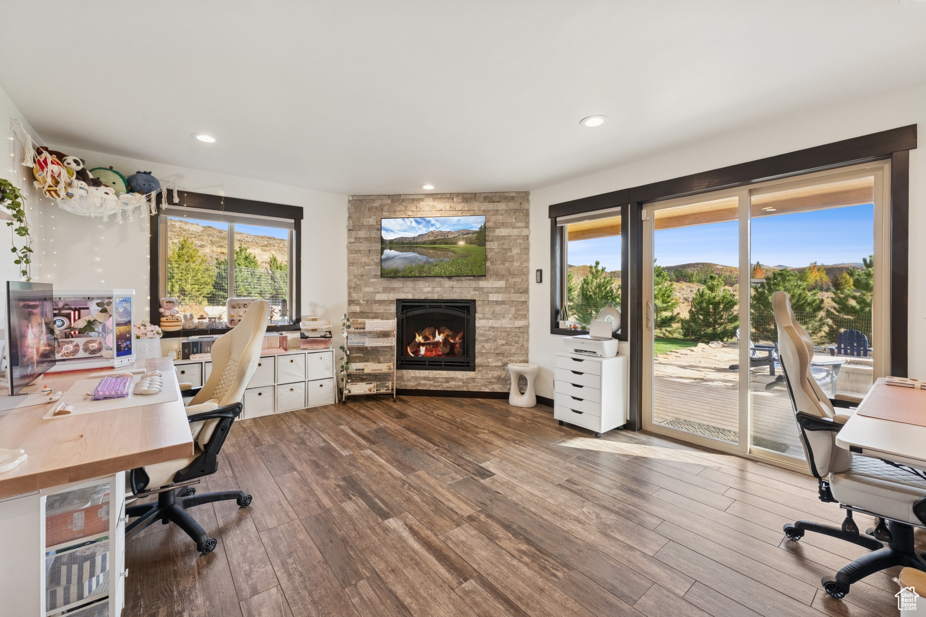 6120 SNOW VIEW DR