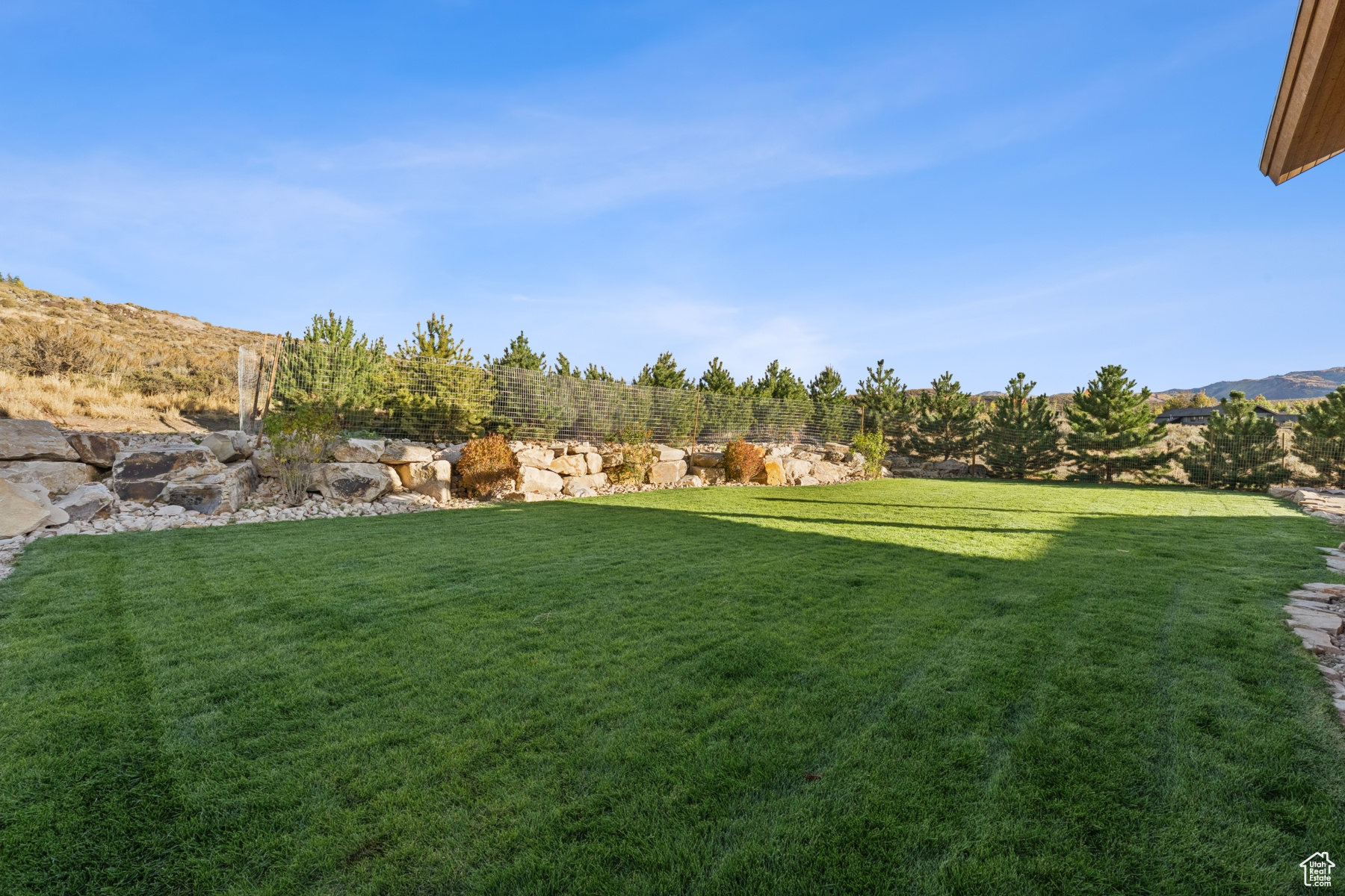 6120 SNOW VIEW DR