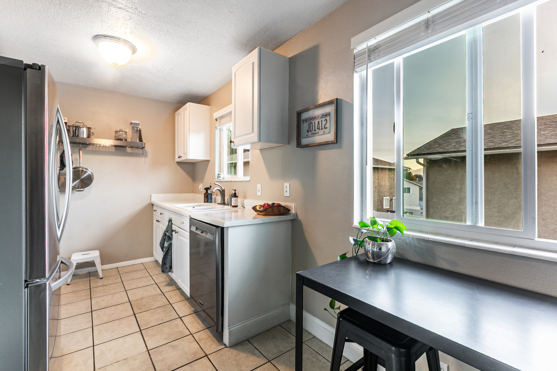 5235 S GLENDON ST #Y4