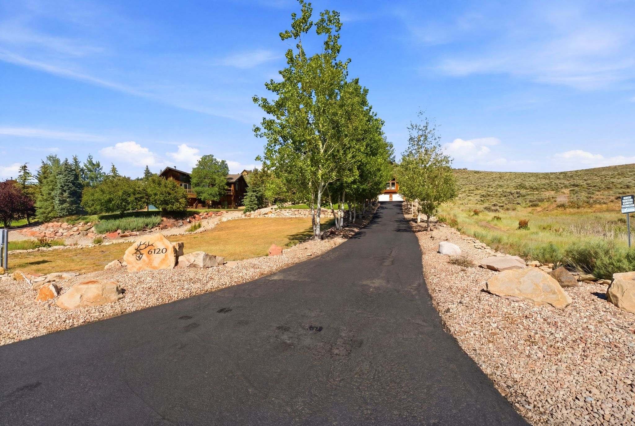 6120 SNOW VIEW DR