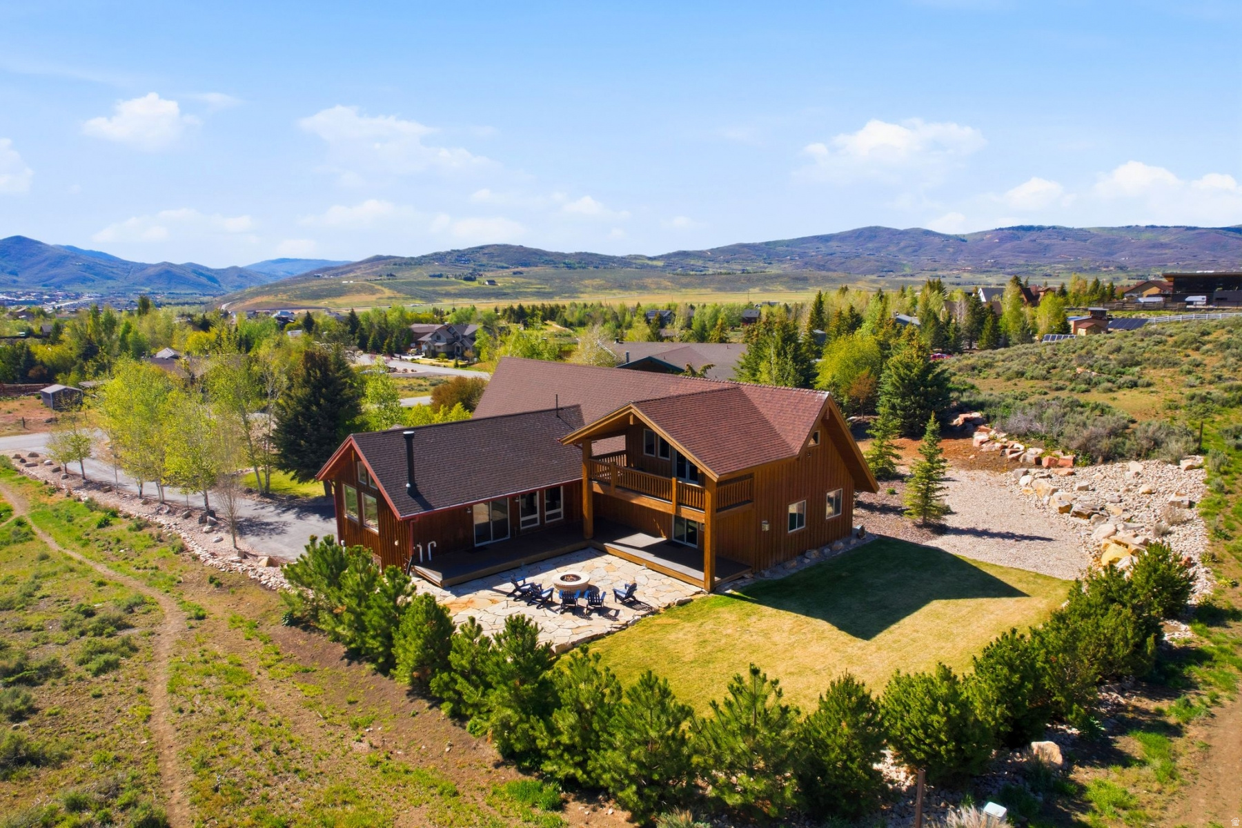 6120 SNOW VIEW DR