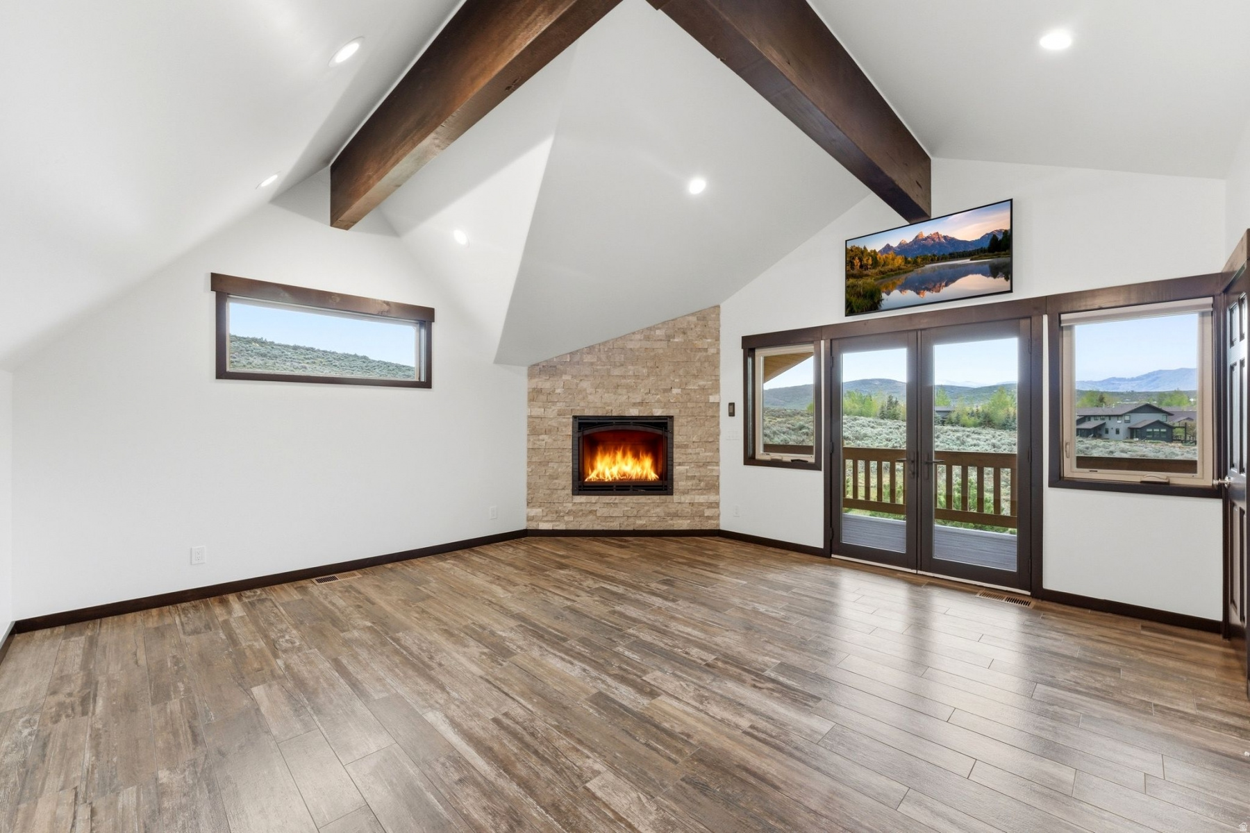 6120 SNOW VIEW DR