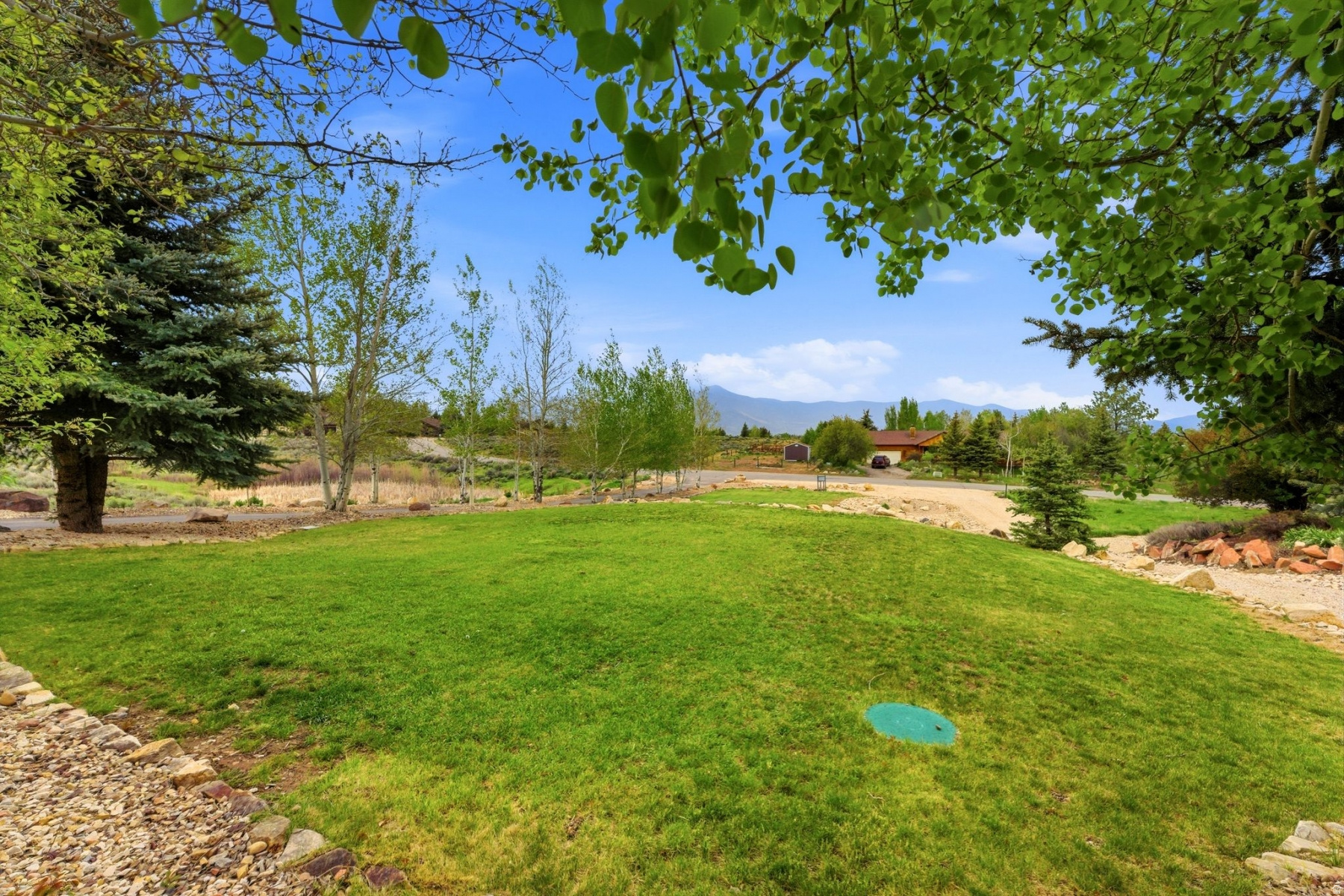 6120 SNOW VIEW DR