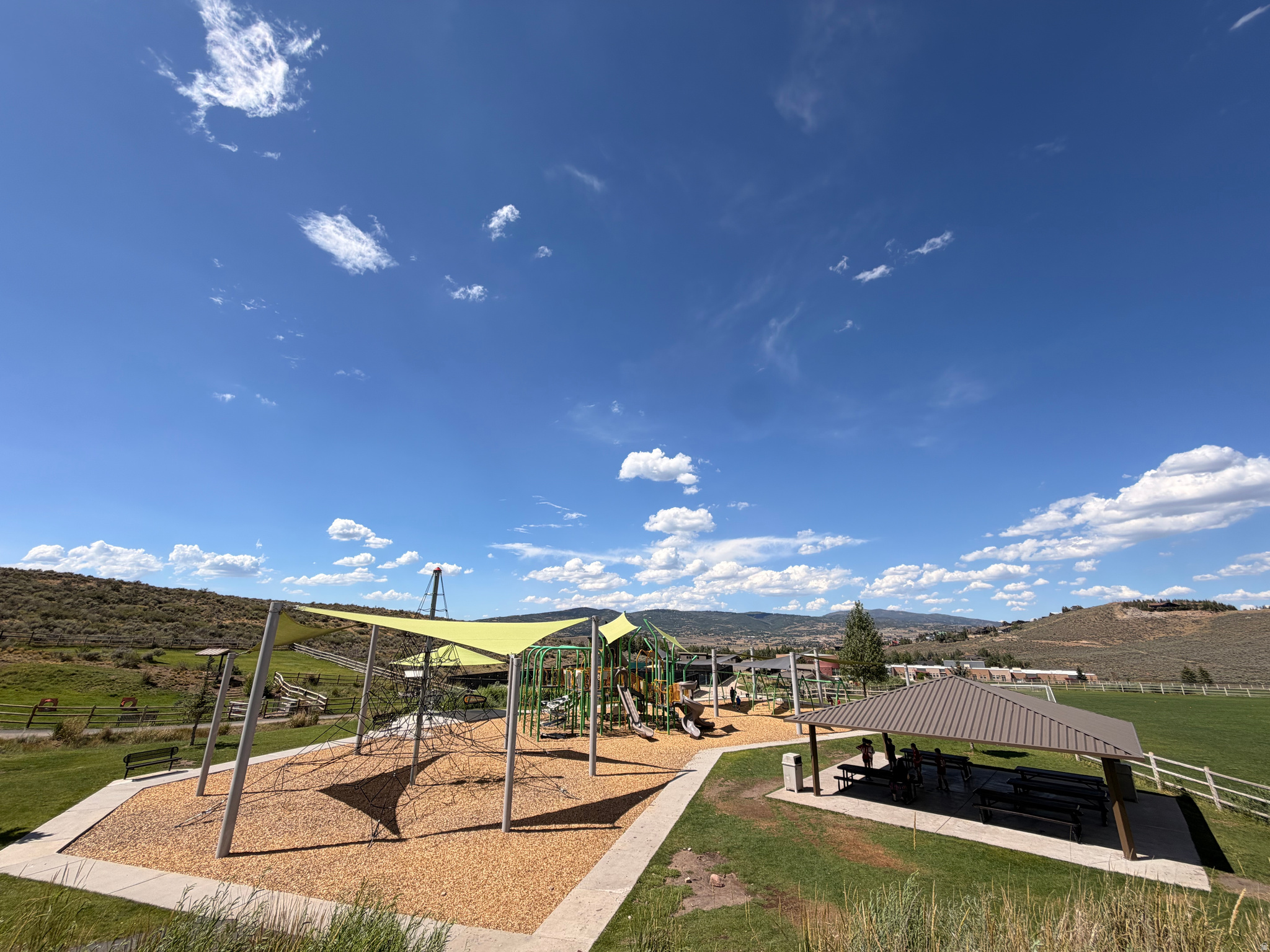 6120 SNOW VIEW DR