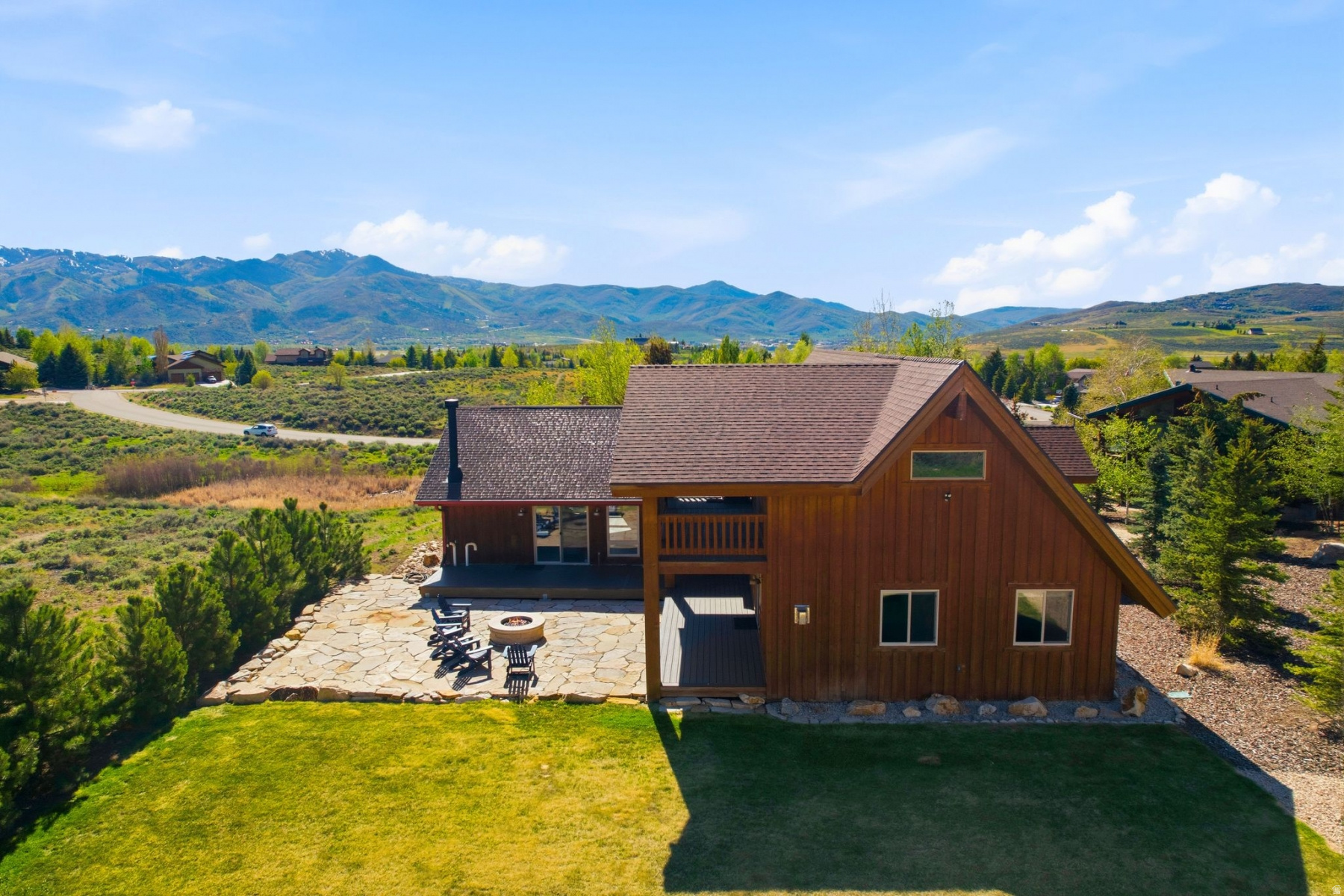 6120 SNOW VIEW DR