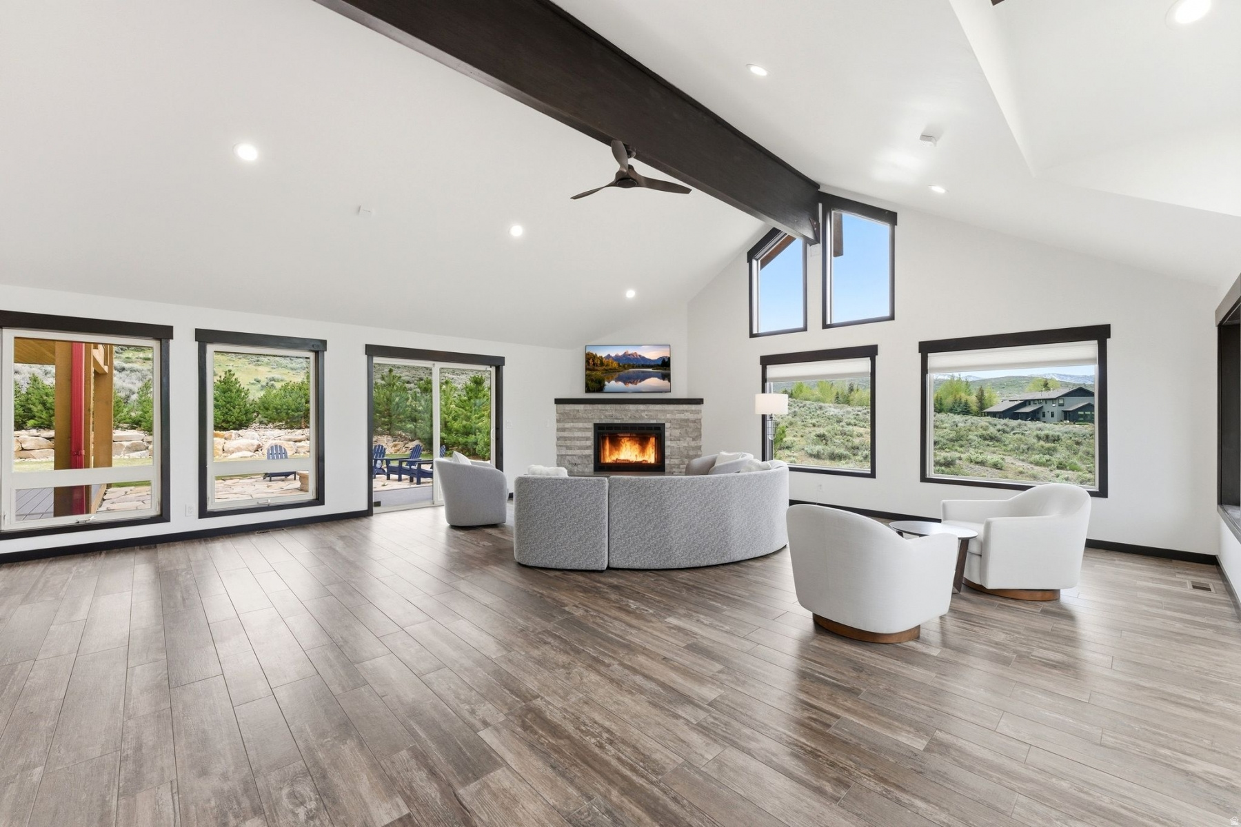 6120 SNOW VIEW DR