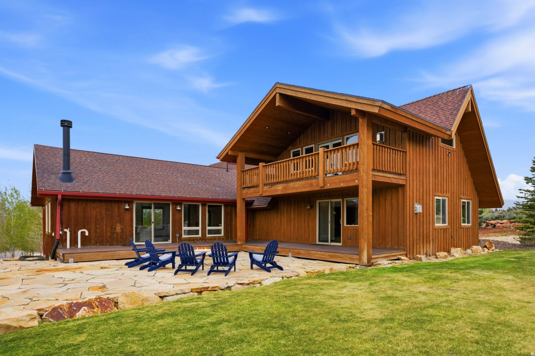 6120 SNOW VIEW DR