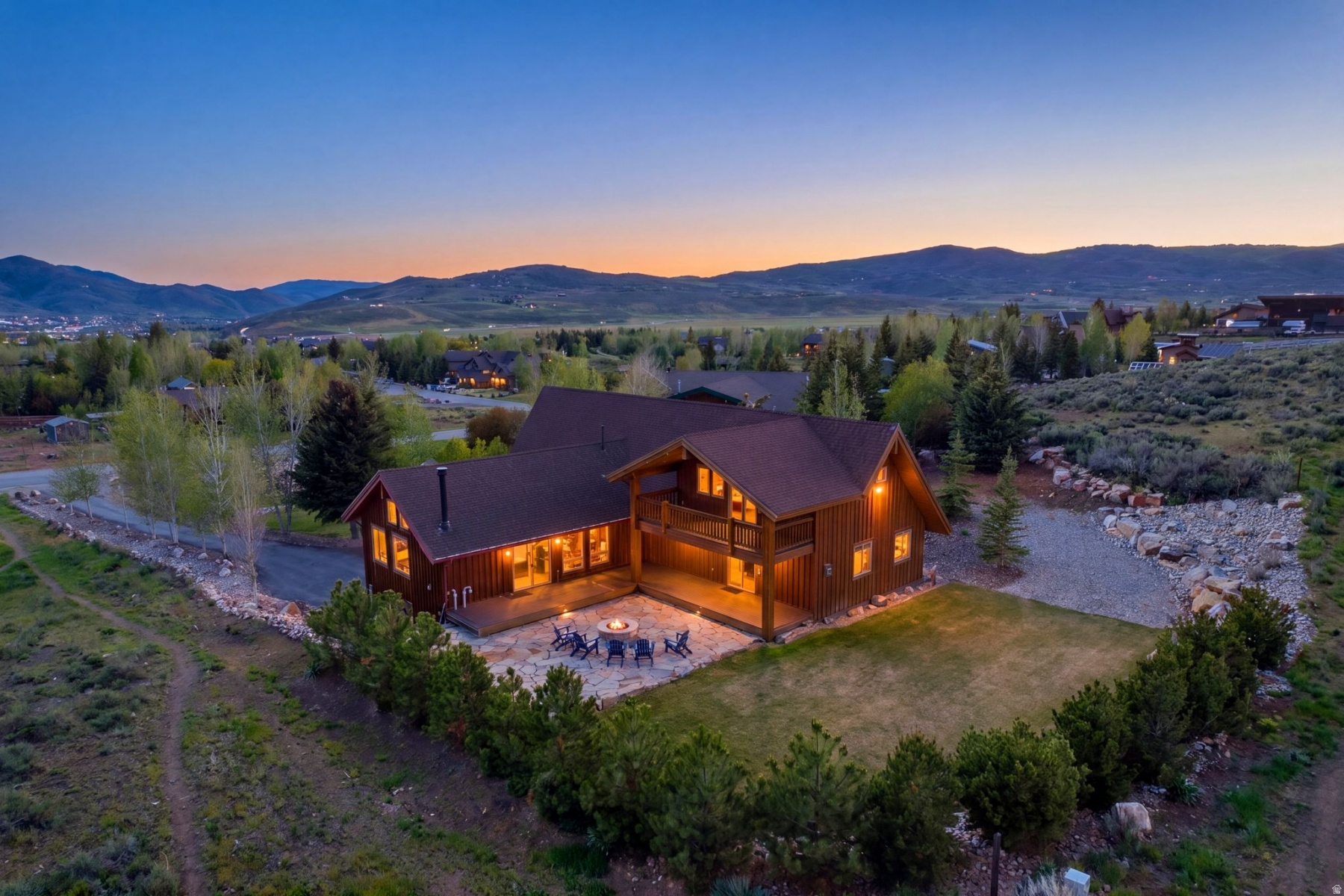 6120 SNOW VIEW DR