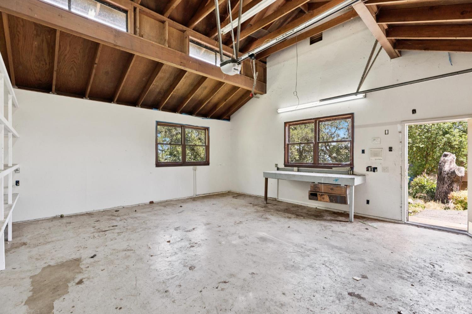 21540 Siri Road