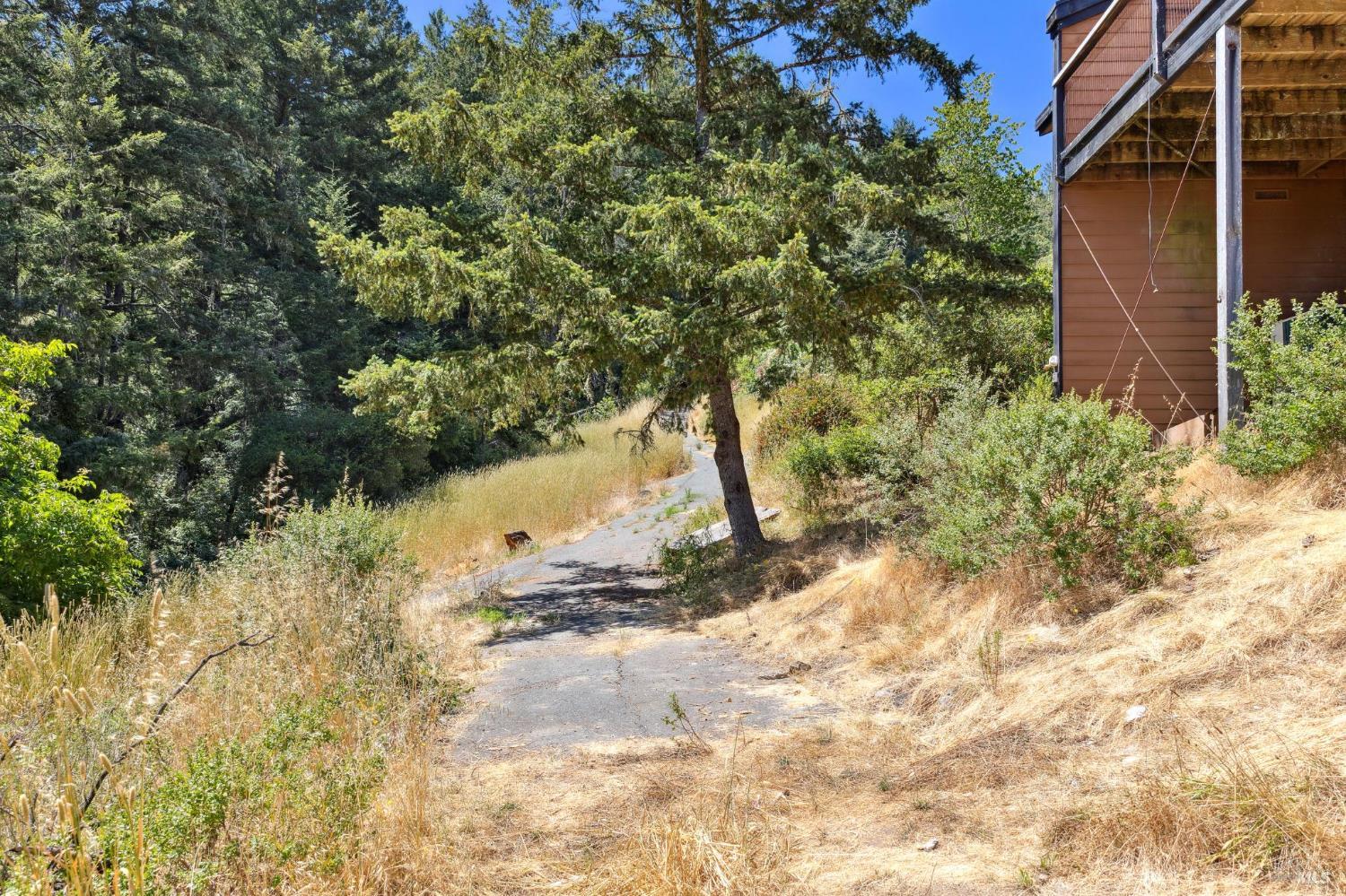 21540 Siri Road