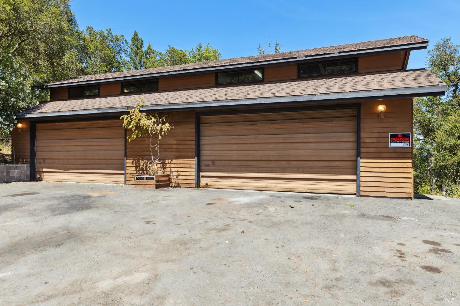 21540 Siri Road