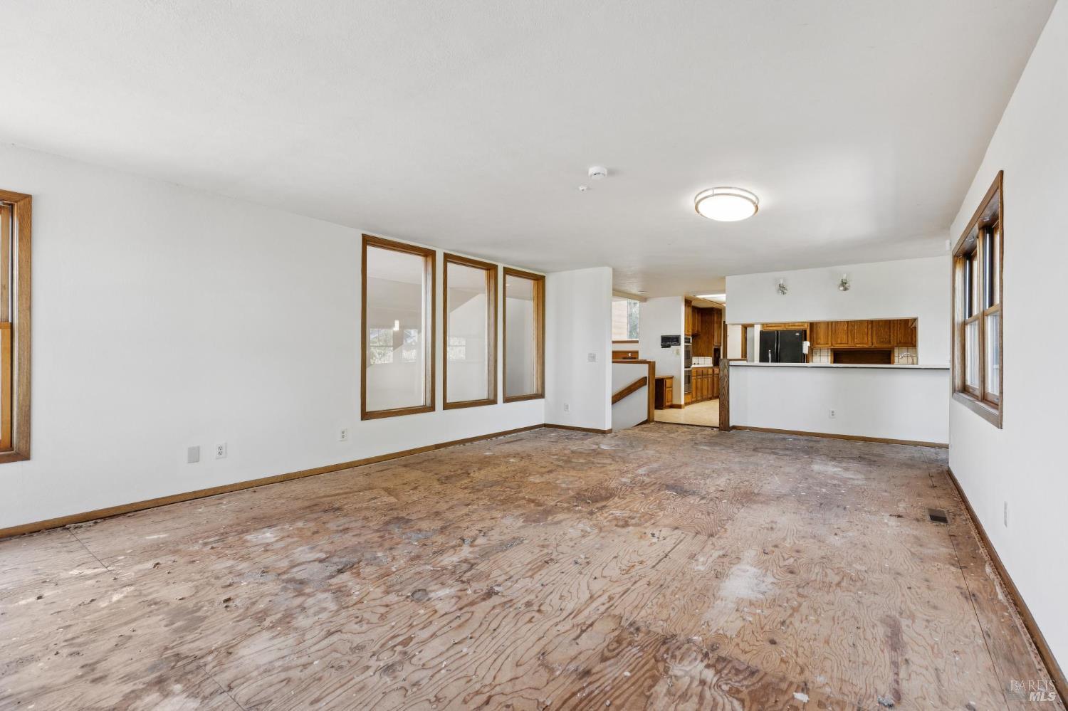 21540 Siri Road