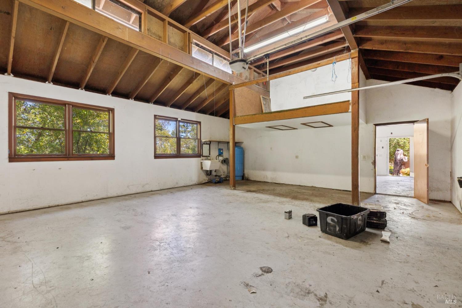 21540 Siri Road