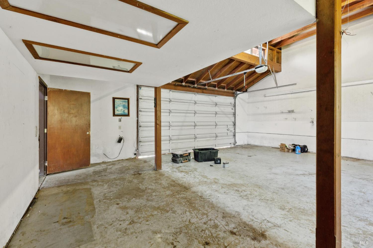 21540 Siri Road