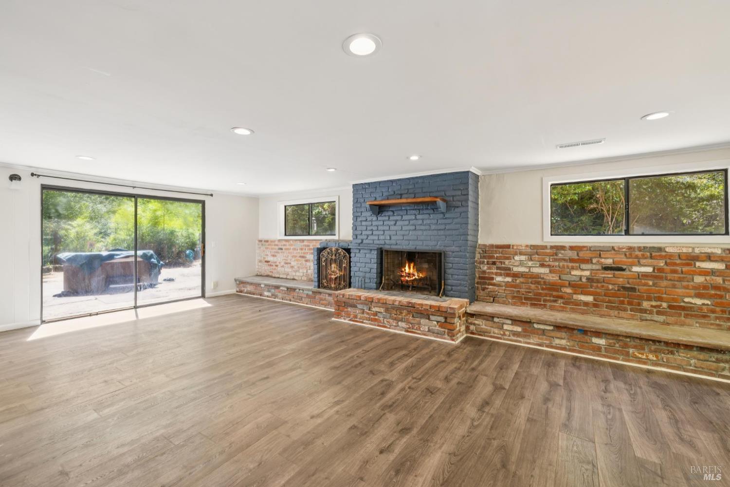 11 Kidd Creek Road
