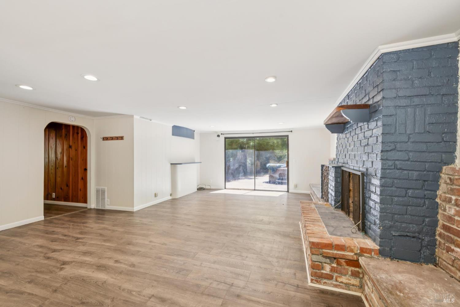 11 Kidd Creek Road