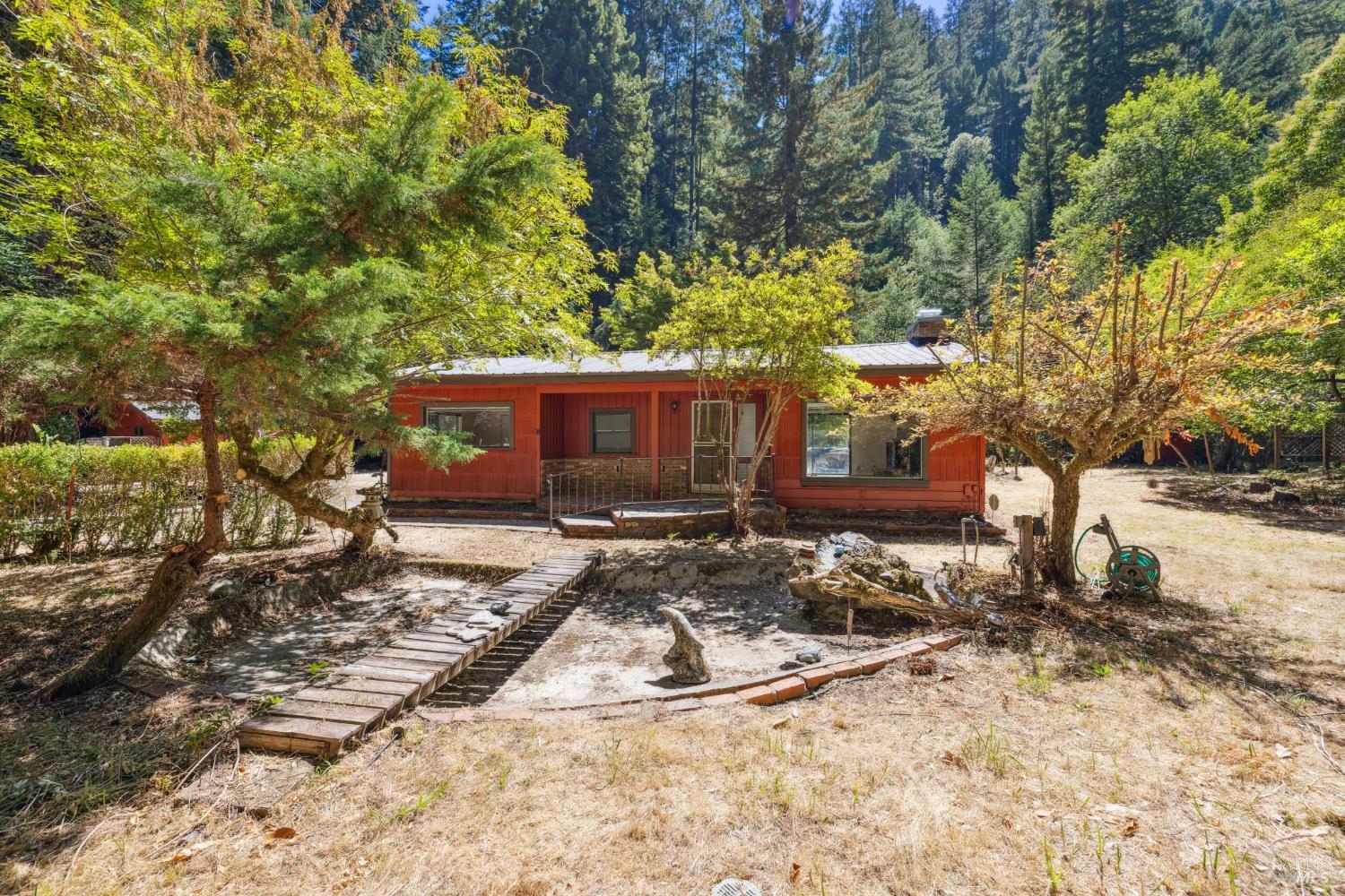 11 Kidd Creek Road