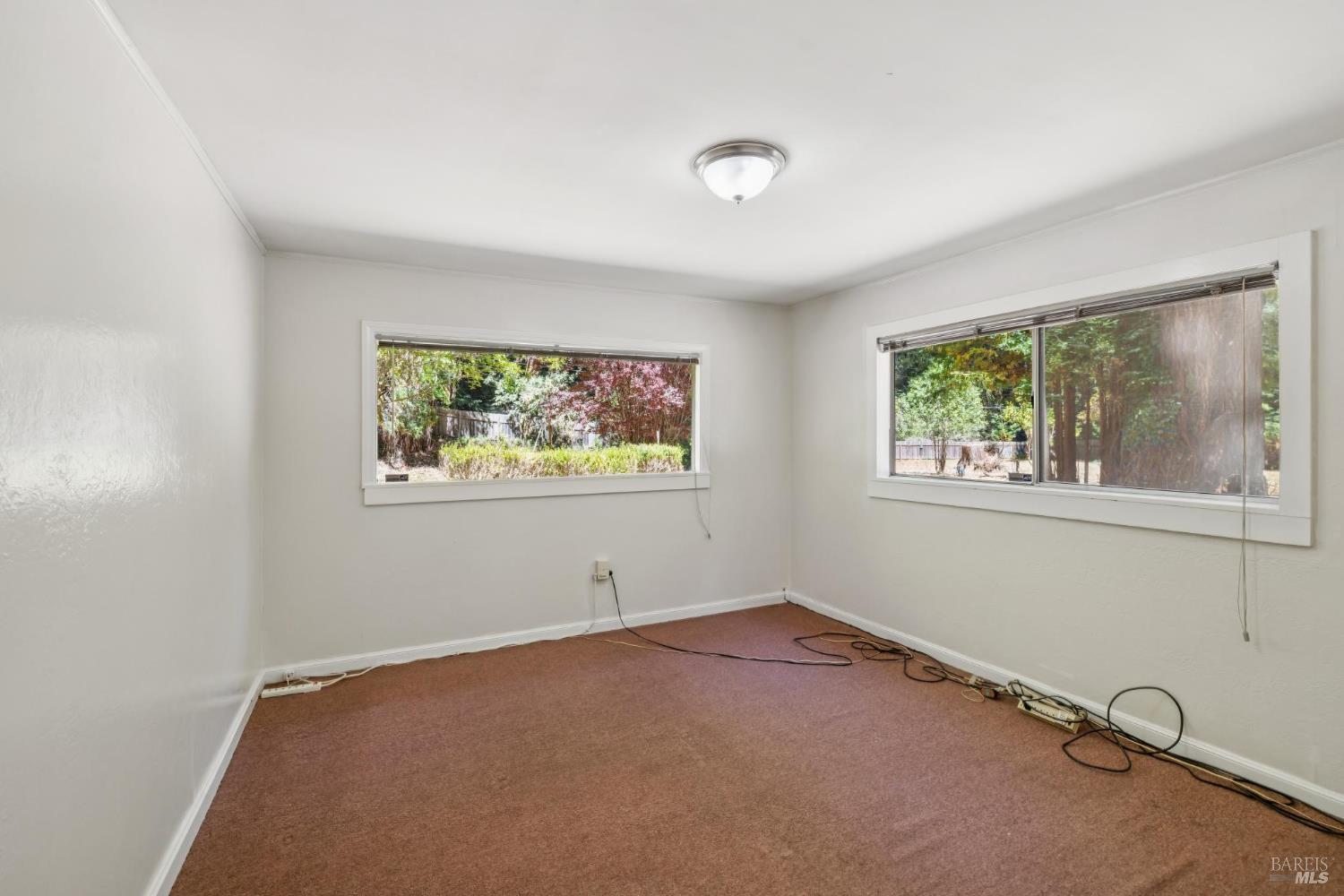 11 Kidd Creek Road