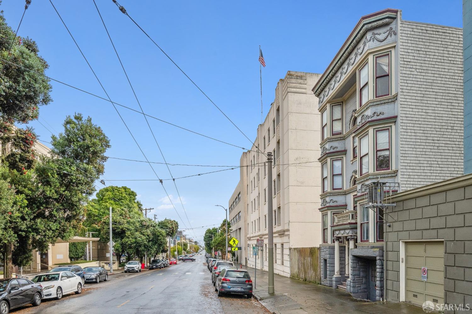 2267 Hayes Street