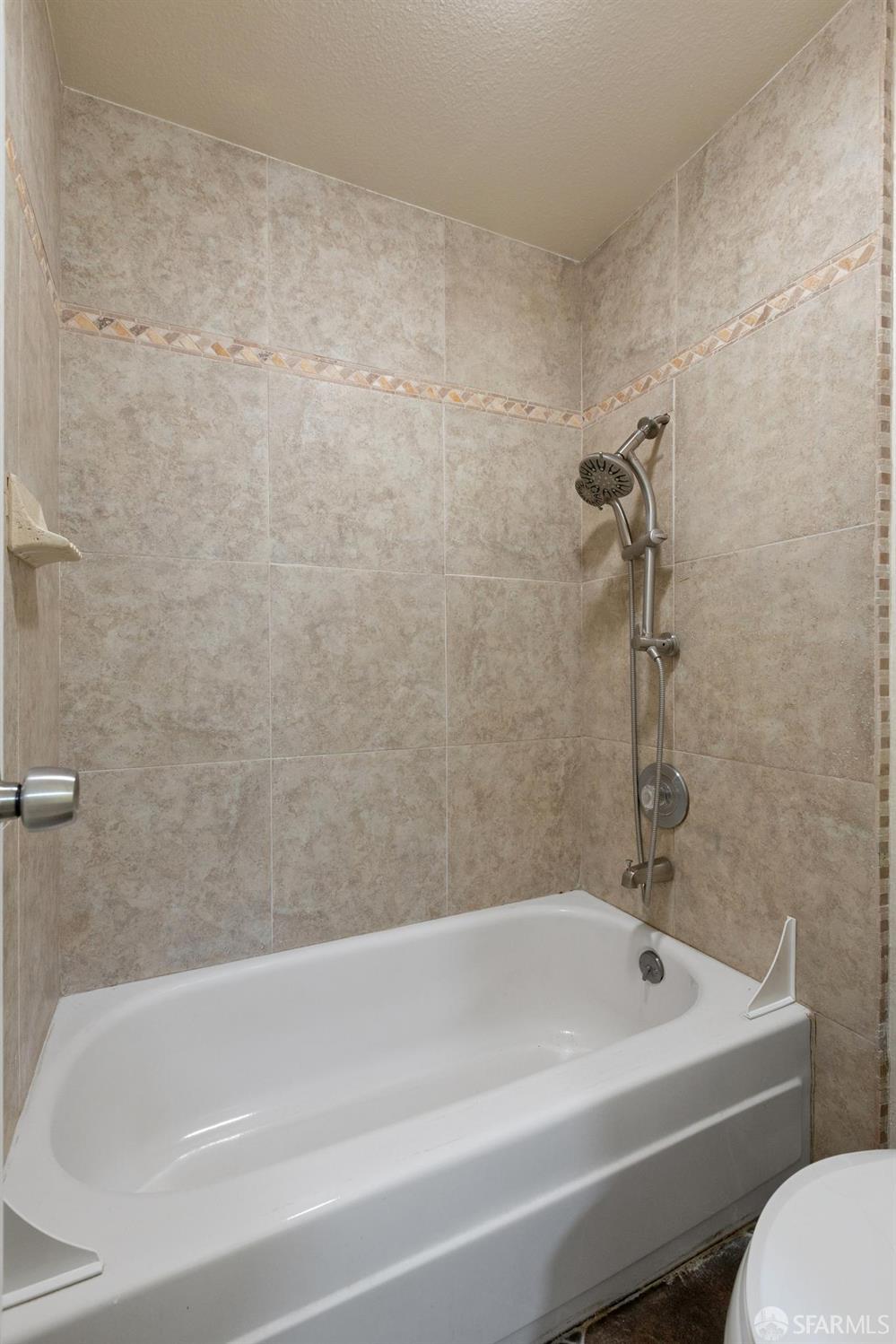 4124 Shelter Creek Lane