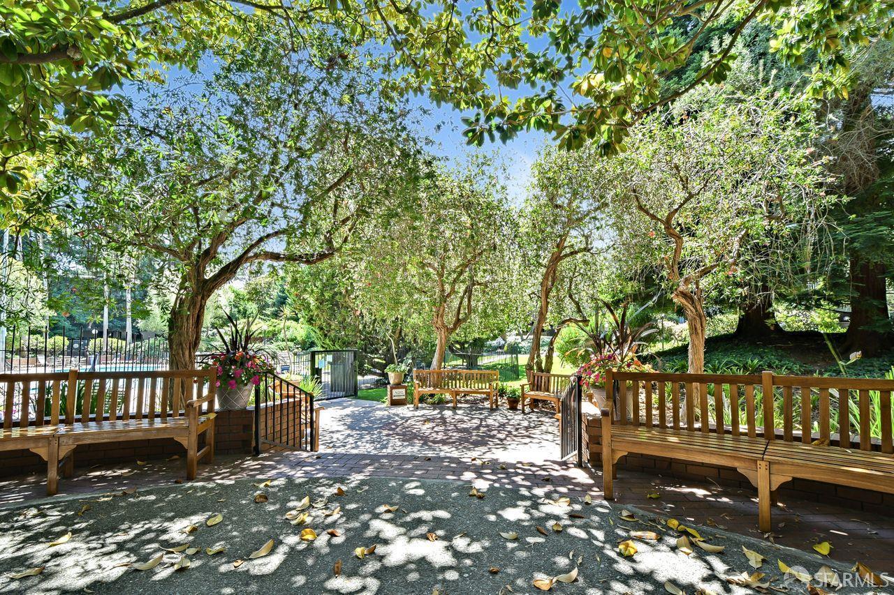 4124 Shelter Creek Lane