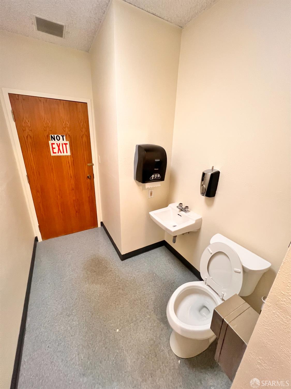 550 Washington Street