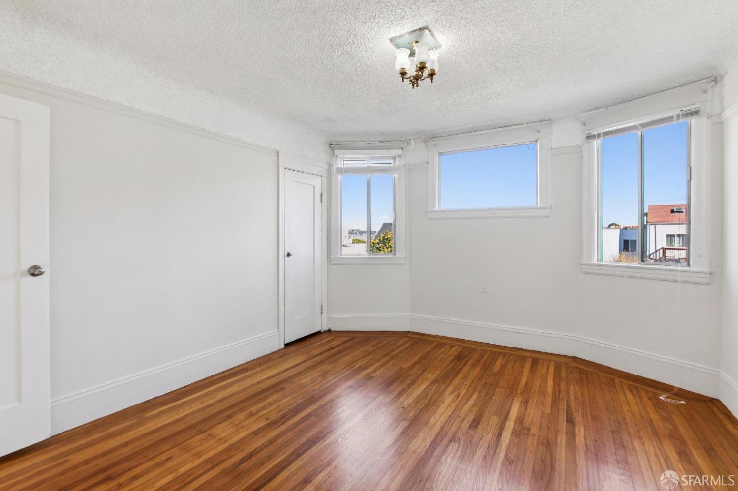 463 Templeton Avenue