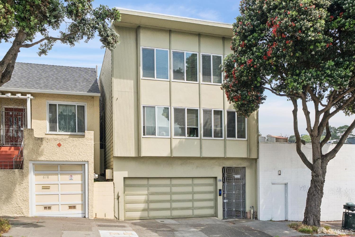 614 Monterey Boulevard
