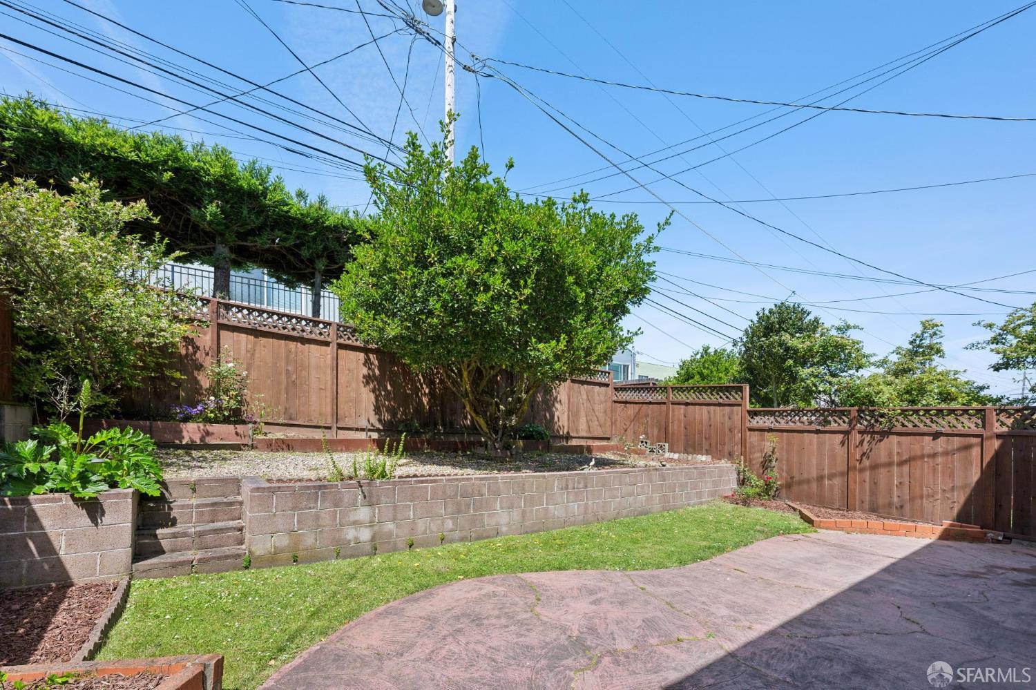 68 Oakmont Drive
