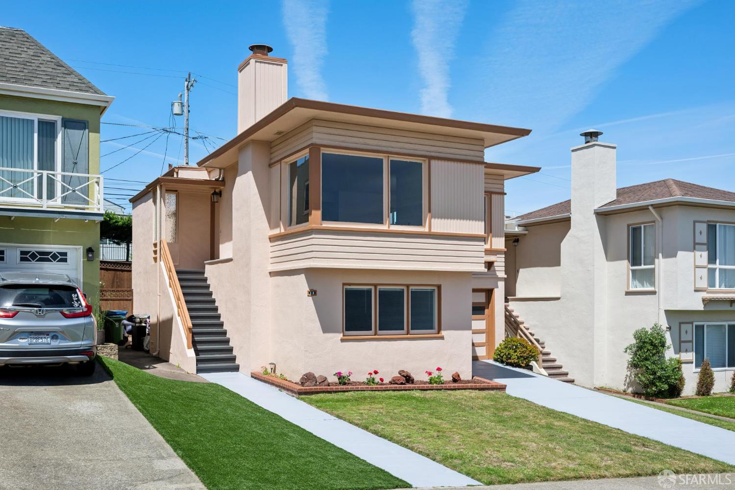 68 Oakmont Drive
