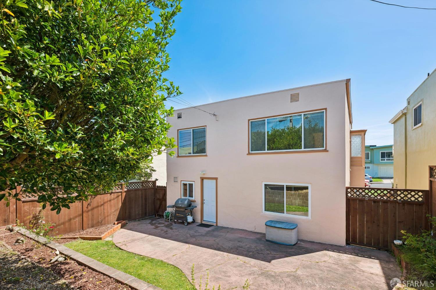 68 Oakmont Drive