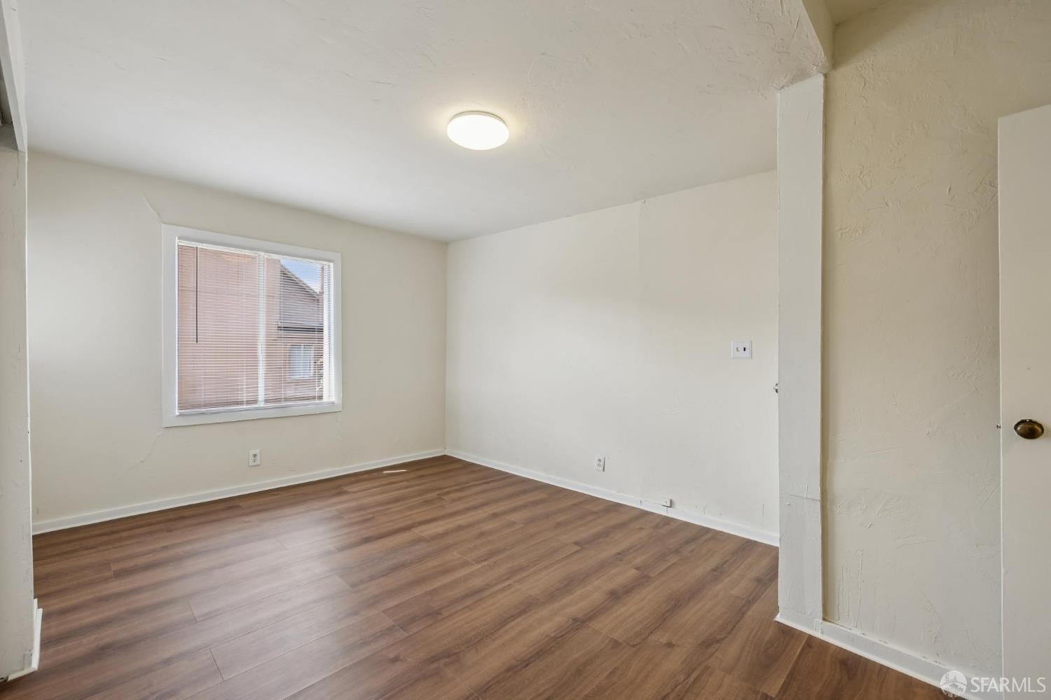 25 Farallones Street