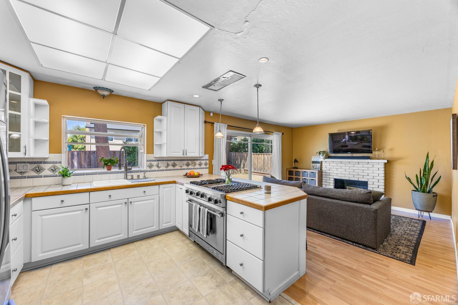 5348 Sandra Way