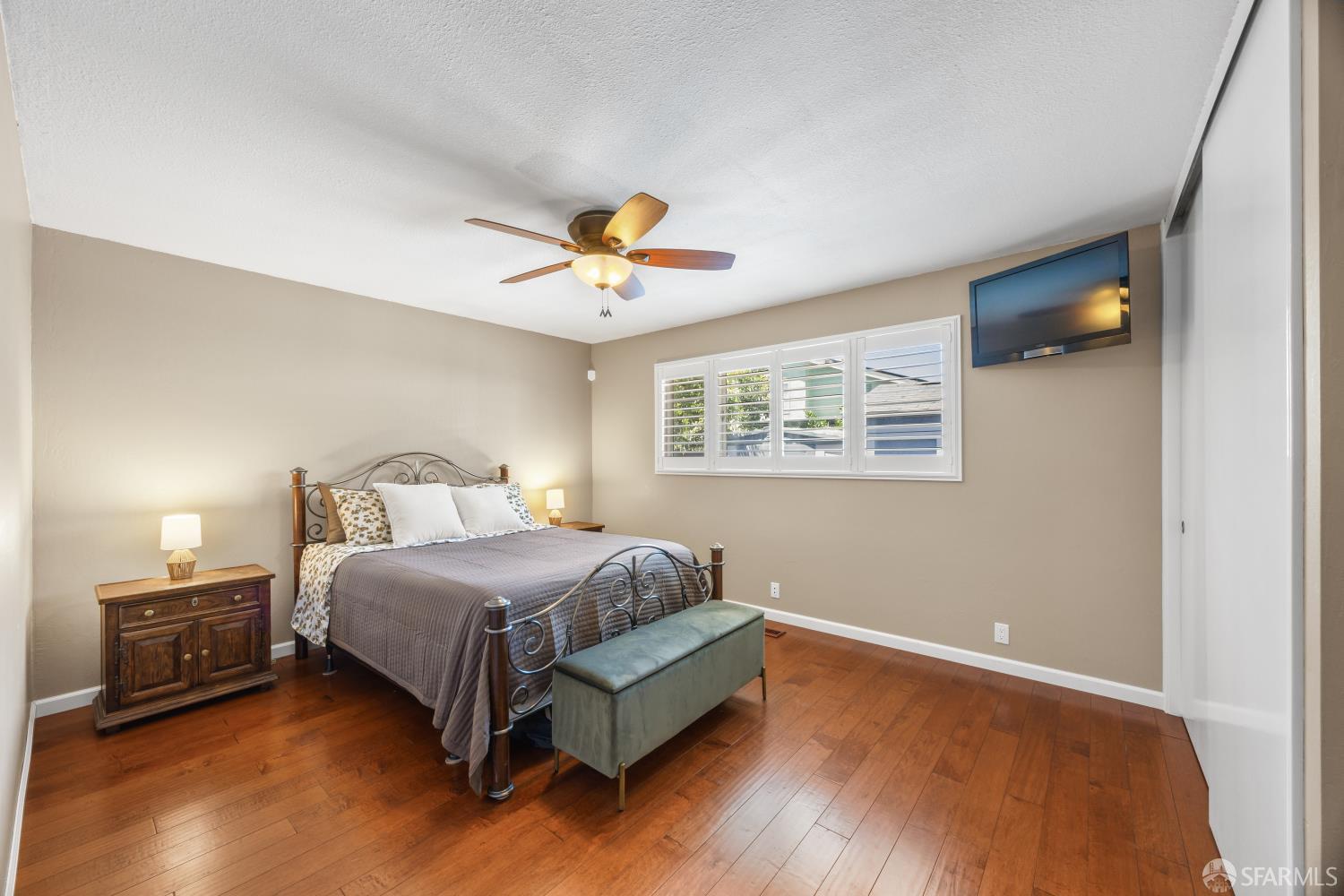 5348 Sandra Way