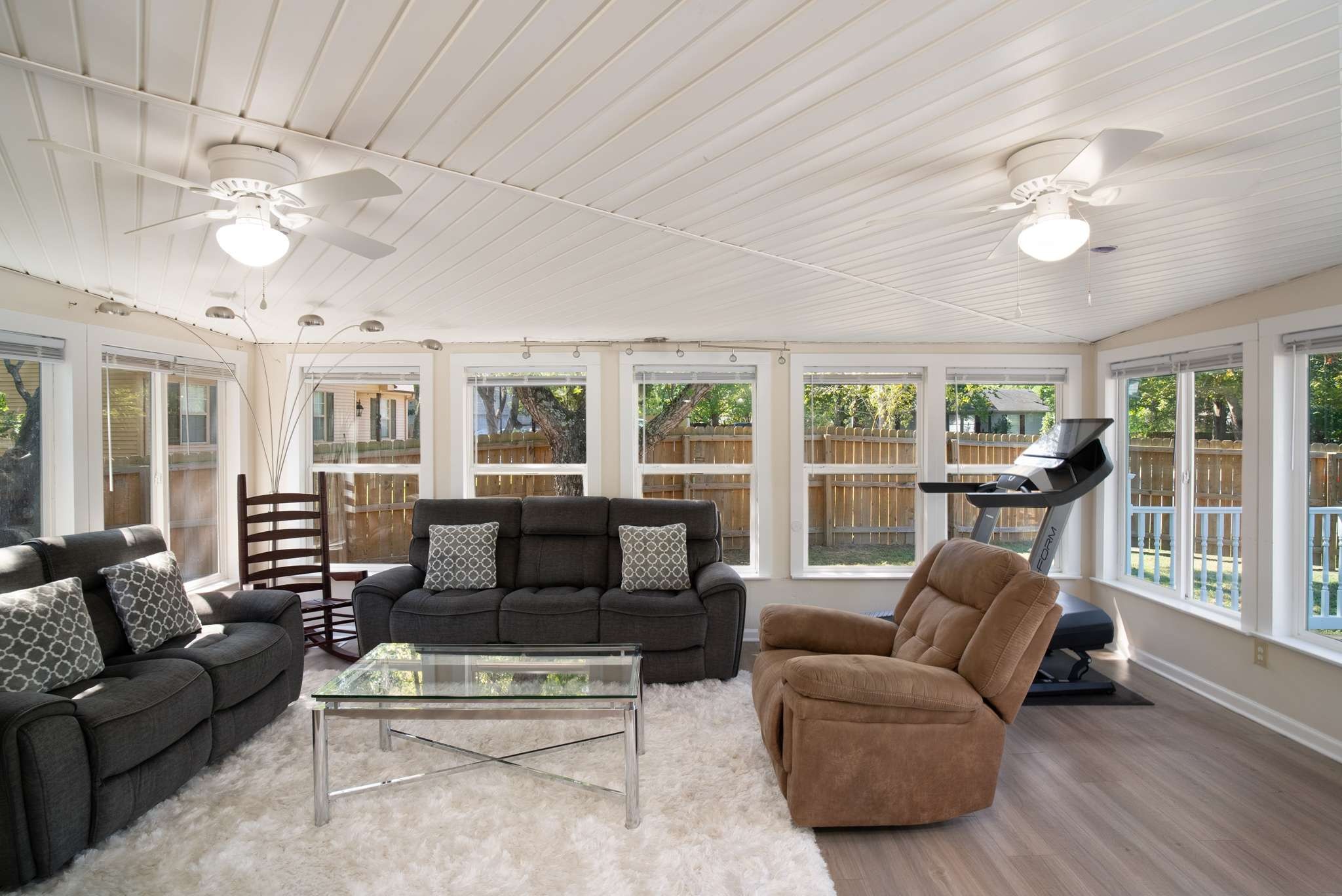 207 Centennial Dr