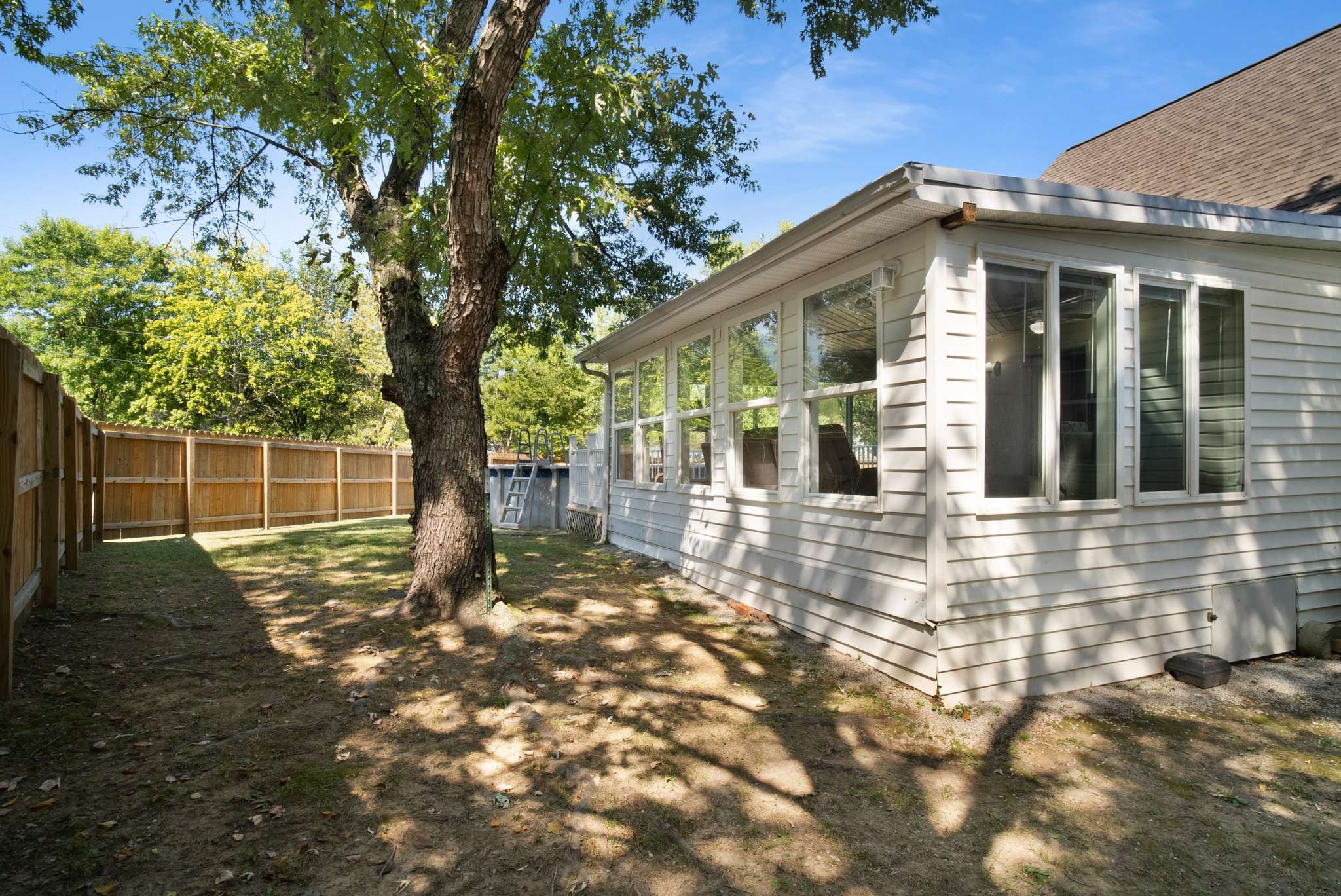 207 Centennial Dr