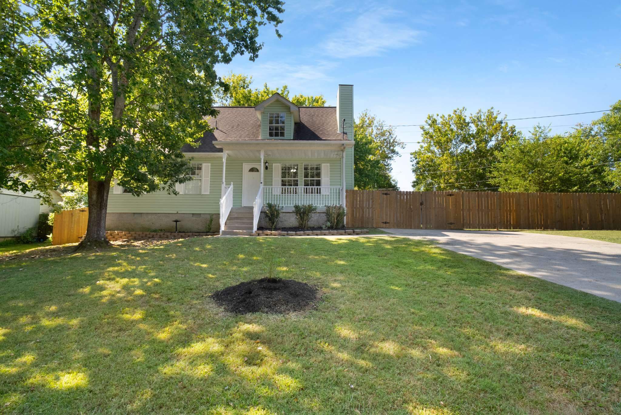 207 Centennial Dr